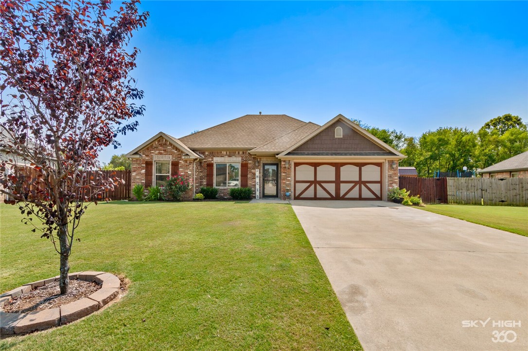 Beautiful one owner home. Backyard is large with a fire pit perfect for the fall.. Walk inside and visualize this spacious spilt concept floor plan and stunning finishes. Kitchen and bathrooms have granite countertops. Enjoy the easy to maintain dark wood floors. Covered back patio perfect for entertainment lovers! Bonus part is fruit trees in the backyard too..( peaches, Paris, cherries, apricots )
Dog pen 10 by 10 conveys.
outdoor shed conveys.
Tv in the living conveys
Holding offers until Monday Nov 1 at 10 am to be reviewed by the sellers, however the seller reserves the right to accept an offer at any time.