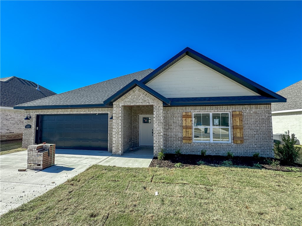 BRAND NEW ALL BRICK HOME IN WEST FAYETTEVILLE! Home is only minutes from the U of A, I-49, walking/biking trails, world renowned Centennial Park at Millsap Mountain, Farmers market, shopping, dining, and so much more! Home features: 3 spacious bedrooms, 2 full baths, open/split floor plan, big kitchen with large island, custom built cabinets all the way to ceiling, quartz countertops, cased windows, 2 car garage, gas fireplace, fenced in yard, stainless steel appliances and so much more!