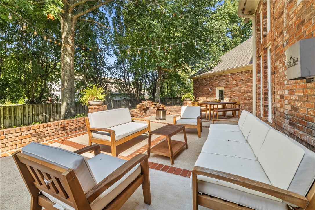 El Contento Acres Bentonville - Residential