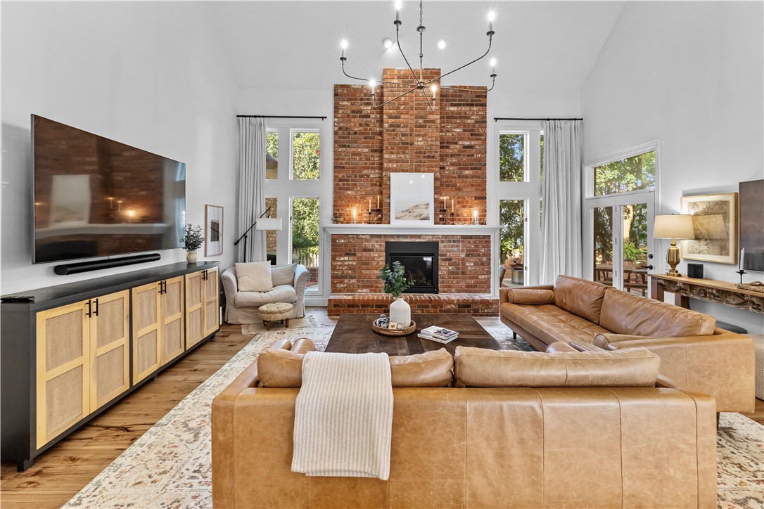 El Contento Acres Bentonville - Residential