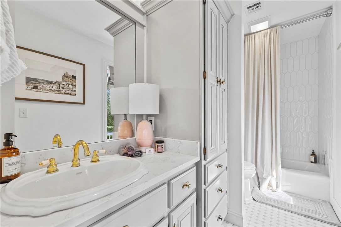 El Contento Acres Bentonville - Residential