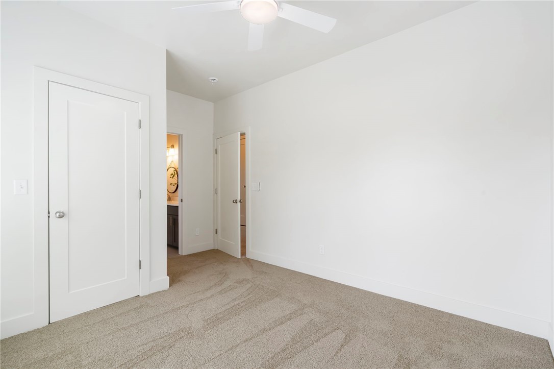 Manor Heights Sub Bentonville - Residential