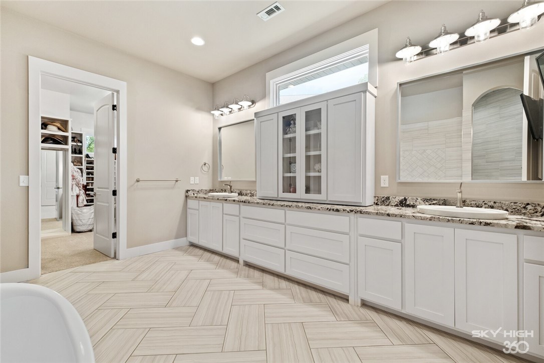 Oak Tree Estates - Residential