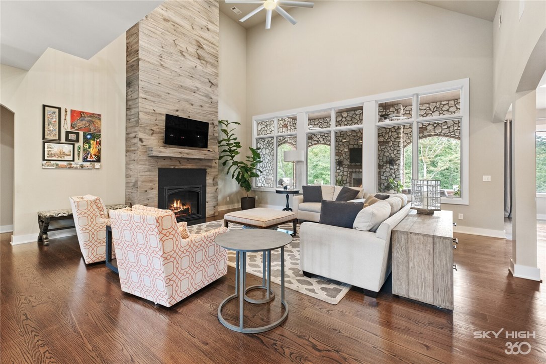 Oak Tree Estates - Residential