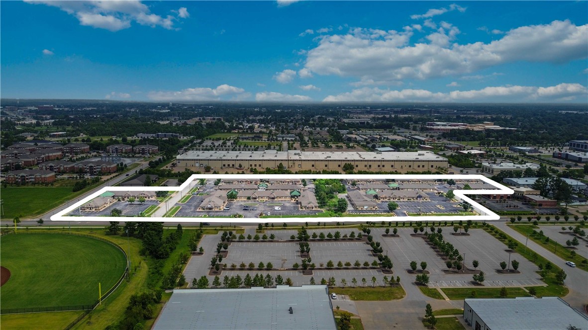 Oak Trace 2 - Commercial Lease