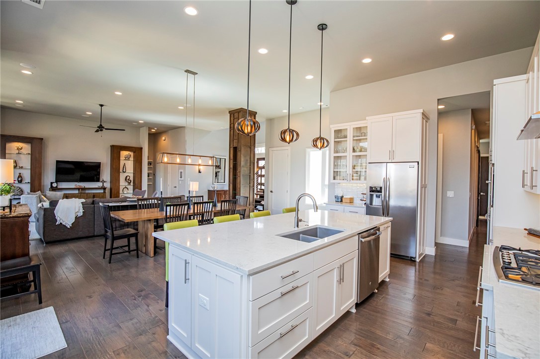Spring Ridge - Residential