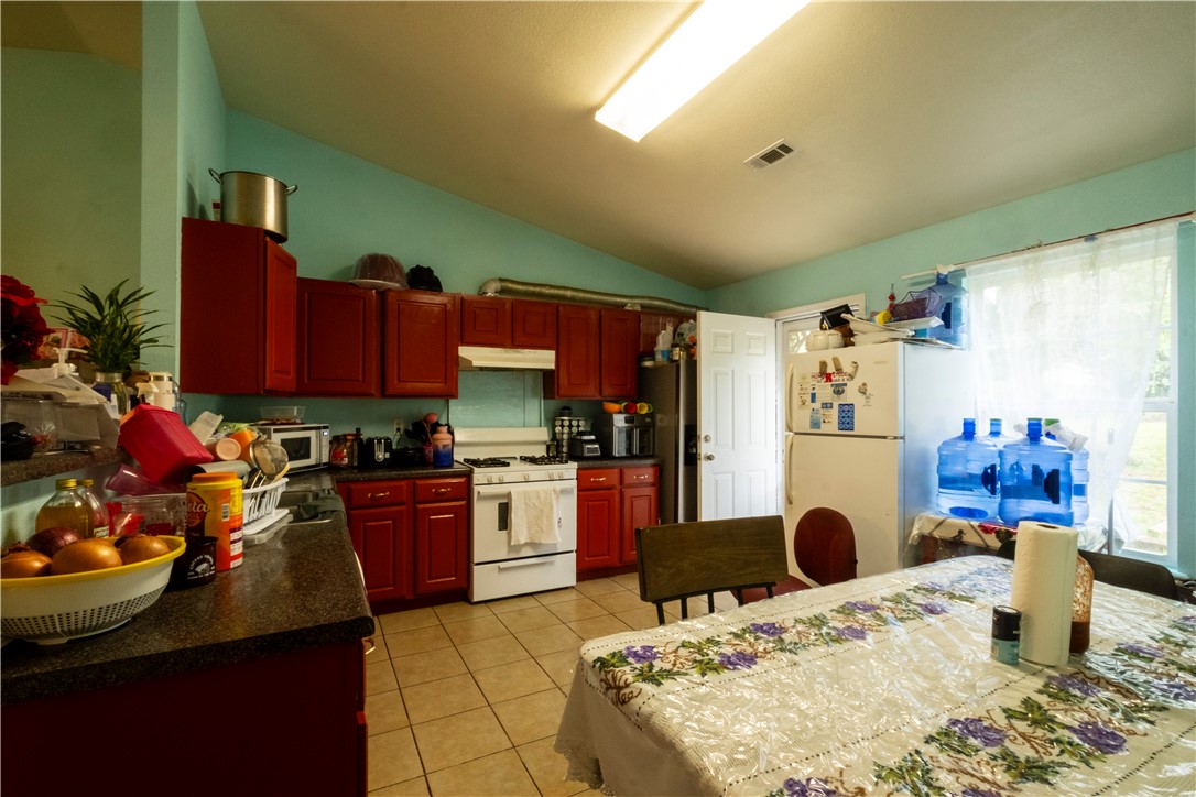 Photo 6 of 21 of 1137 S Sherman Avenue house