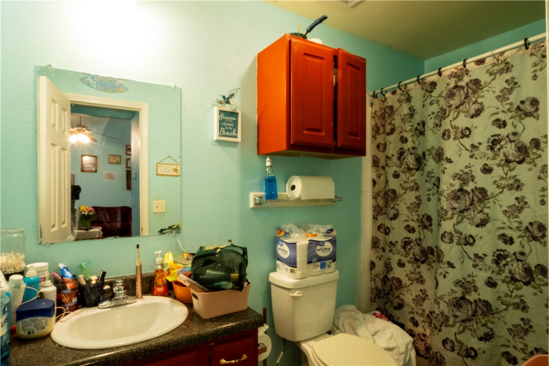 Photo 14 of 21 of 1137 S Sherman Avenue house