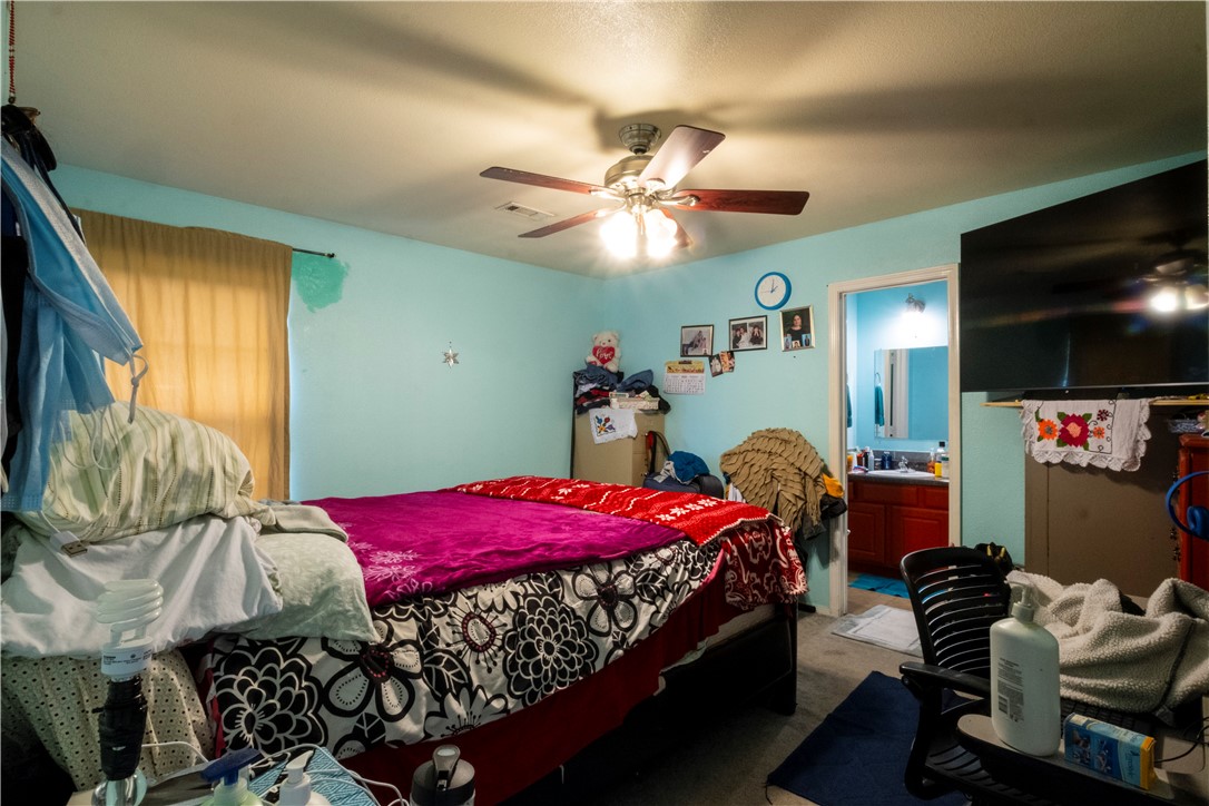 Photo 9 of 21 of 1137 S Sherman Avenue house