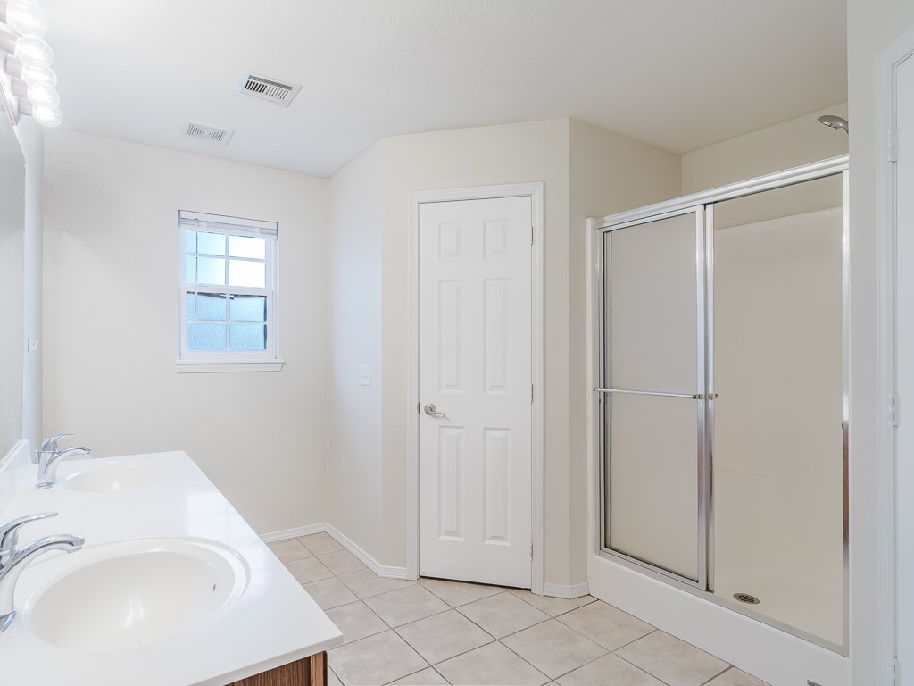 Walnut Valley Sub Bentonville - Residential Lease