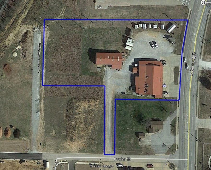 2.88 acres with 11,232 sq foot retail building sold as listing. Business sold desperately.