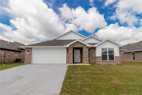 Photo of 801 Lewis Street, Pea Ridge, AR 72751 (MLS # 1349689)