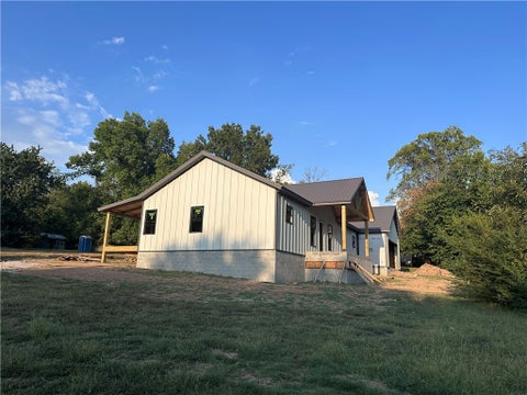 Photo of 1271 Park Avenue, Harrison, AR 72601 (MLS # 1361639)