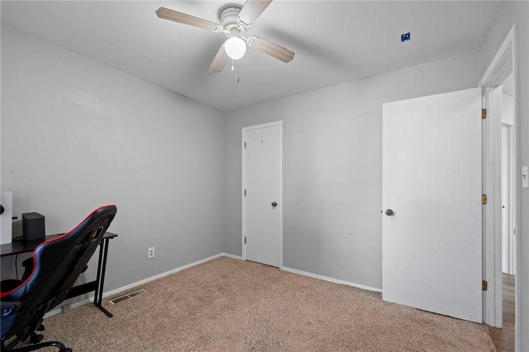 Hickory Hills Sub Siloam Spgs - Residential