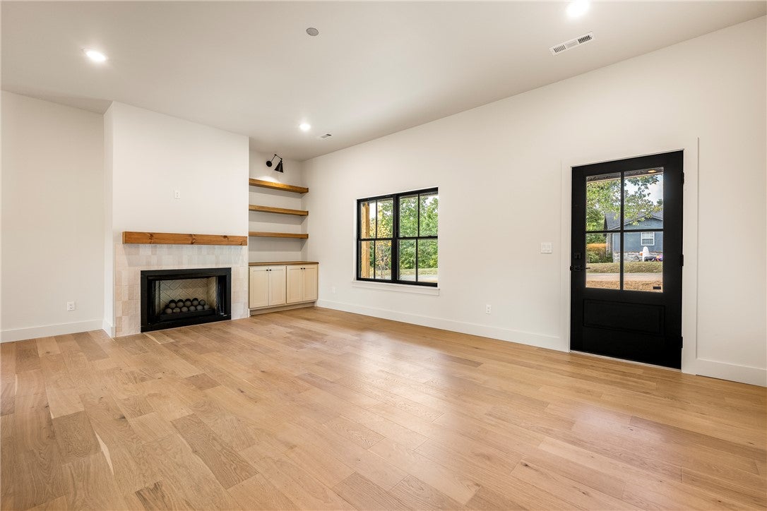 25 Salisbury Drive