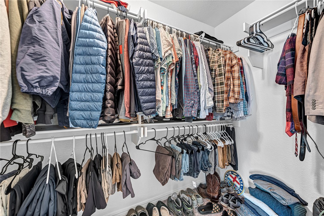 Chelsea Point II Rogers - Residential