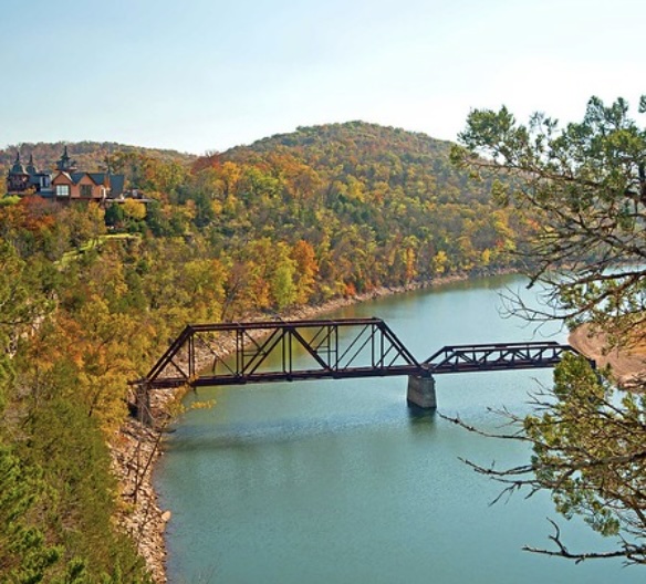 Holiday Island - Land