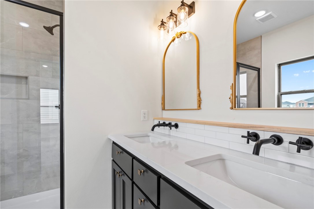 CROWDER AVENUE SUB PH 1 - Residential