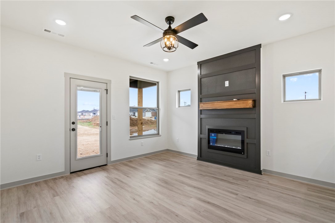 CROWDER AVENUE SUB PH 1 - Residential