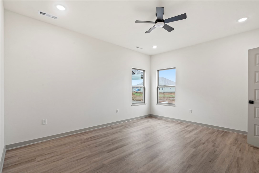 CROWDER AVENUE SUB PH 1 - Residential