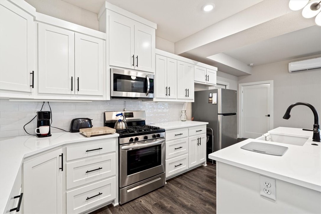 Elmdale Lake Estates - Residential