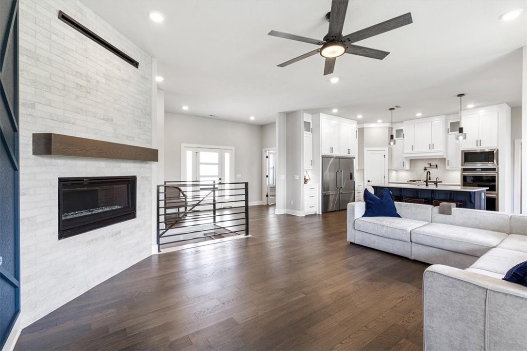 Elmdale Lake Estates - Residential