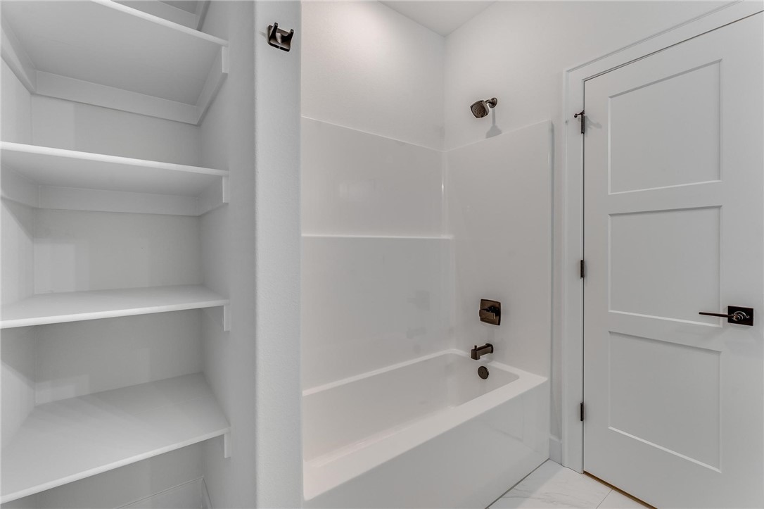 Brier Hill Sub Ph I Bentonville - Residential Lease