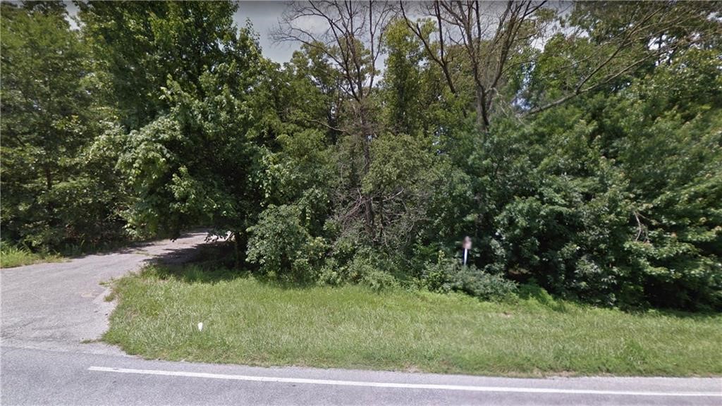 Side by side lots available! Minutes from the Branchwood Rec Center! Gravette School District. Enjoy all the Bella Vista has to offer!! Suitable for a 2-3 bedroom home. Perc test has been completed and results will be provided with accepted offer. Lot 8 also listed MLS#1256079
