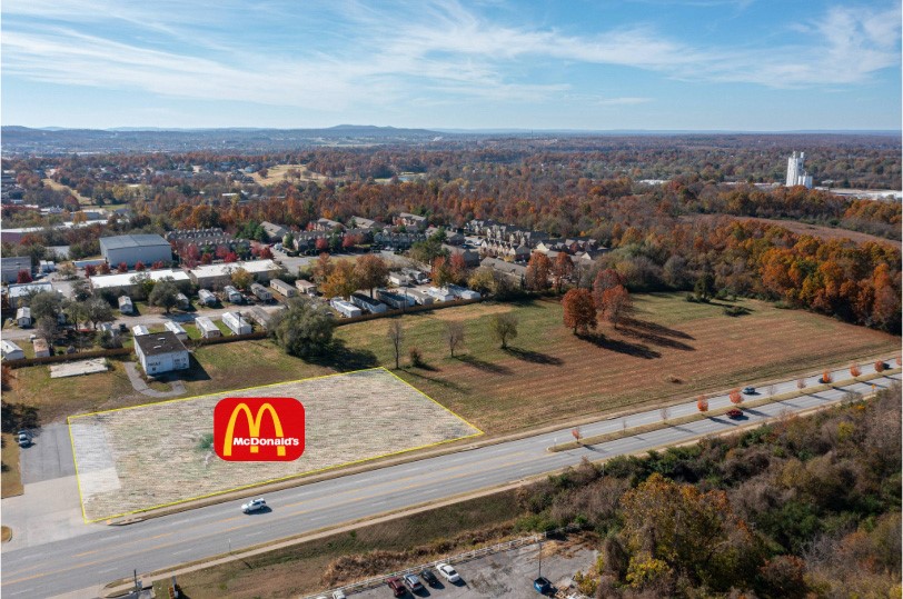7 Acres Don Tyson Parkway