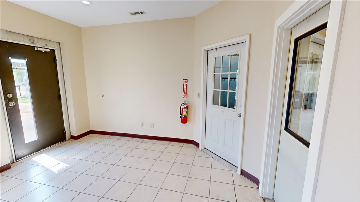 Sunset Indust Park Rep - Commercial Lease