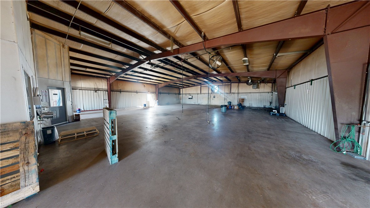 Sunset Indust Park Rep - Commercial Lease