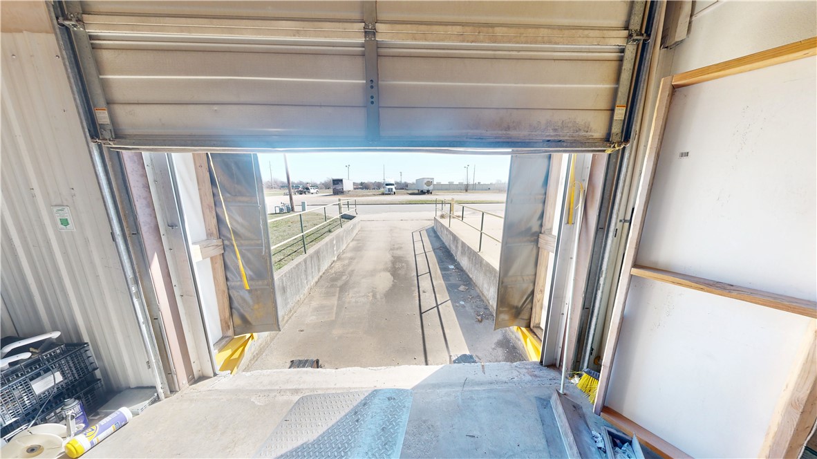 Sunset Indust Park Rep - Commercial Lease