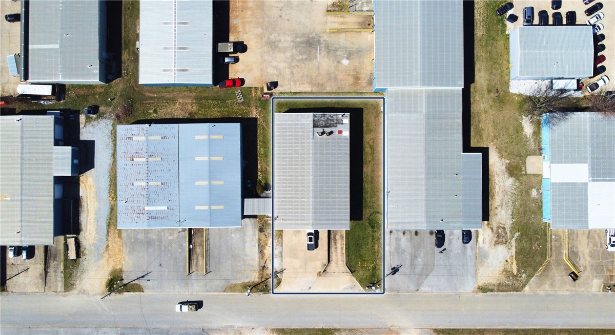 Sunset Indust Park Rep - Commercial Lease