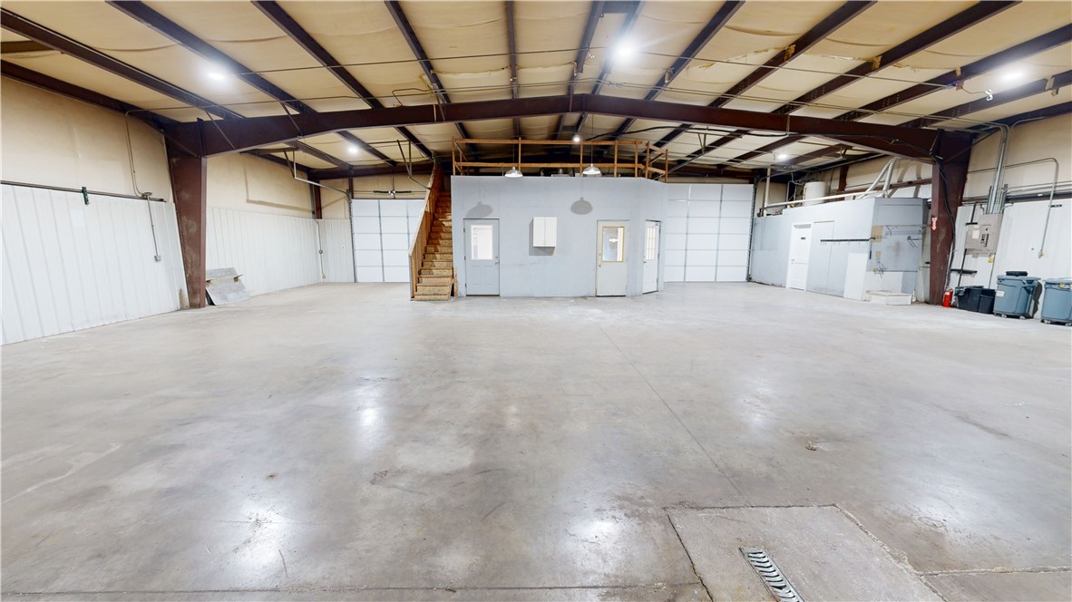 Sunset Indust Park Rep - Commercial Lease
