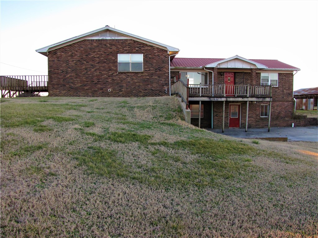 3-Level, 3447 sq. ft. home on 2.55 acres priced to sell! Good condition & price per sq. ft. You won't find another like it. Features 4 BR, 3 BA with a finished basement. Country setting outside of town yet only minutes to PG schools & shopping. 2 car garage & a few bonus rooms are just icing on the cake! Property features a 36x90 pole barn & another barn that's 50x75, perfect for work or place & to store all your toys away. Agent owned