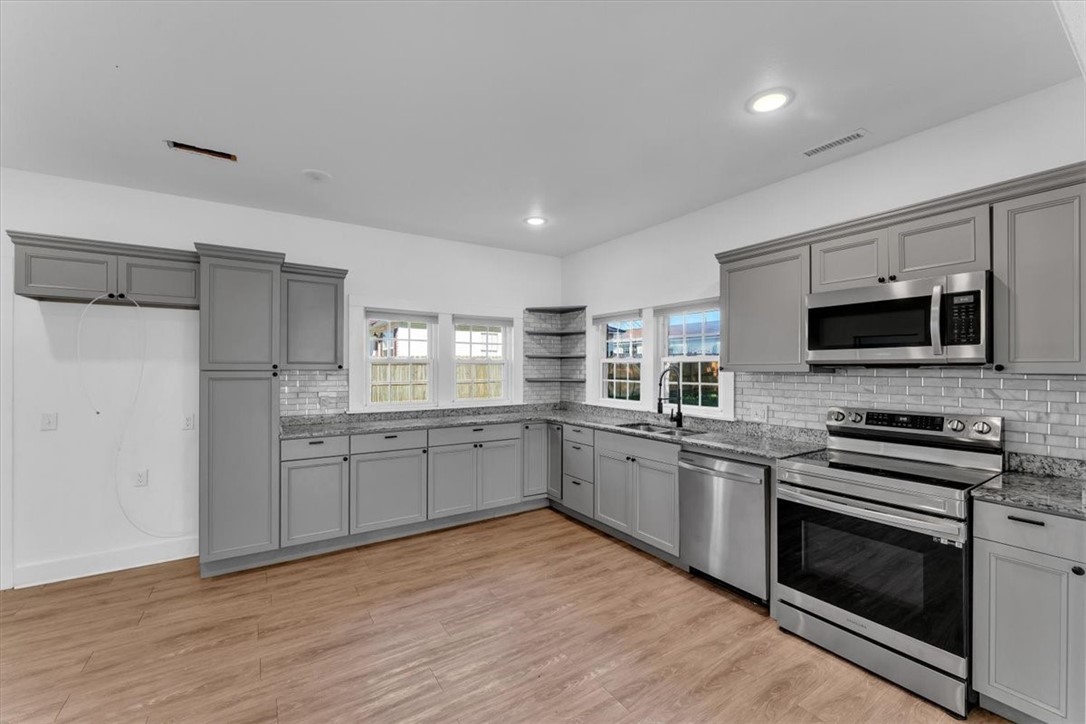 Lincoln Outlots - Residential