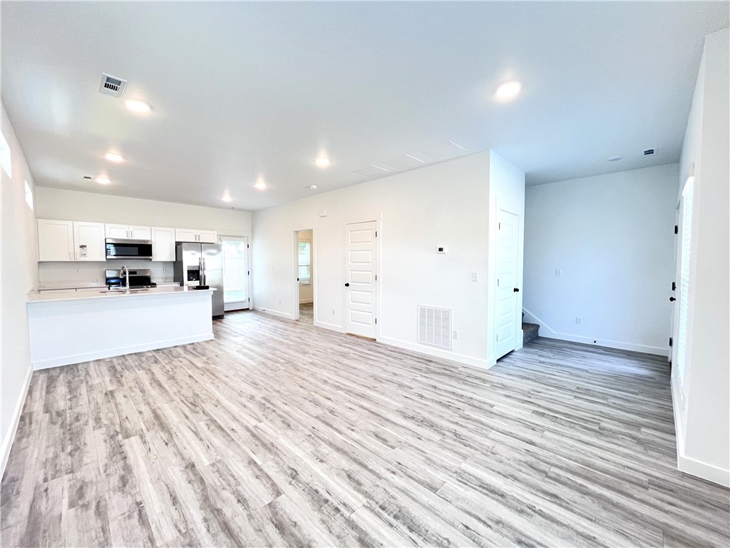 FEATHERSTON VILLAGE PH 2-CENTERTON - Residential Lease