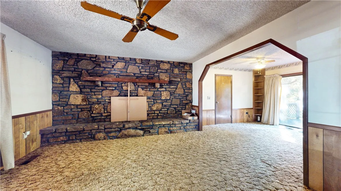 Fayetteville, Arkansas 72704, United States, 3 Bedrooms Bedrooms, ,2 BathroomsBathrooms,Residential,Active,242639