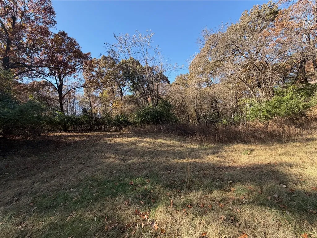 Fayetteville, Arkansas 72704, United States, 3 Bedrooms Bedrooms, ,2 BathroomsBathrooms,Residential,Active,242639