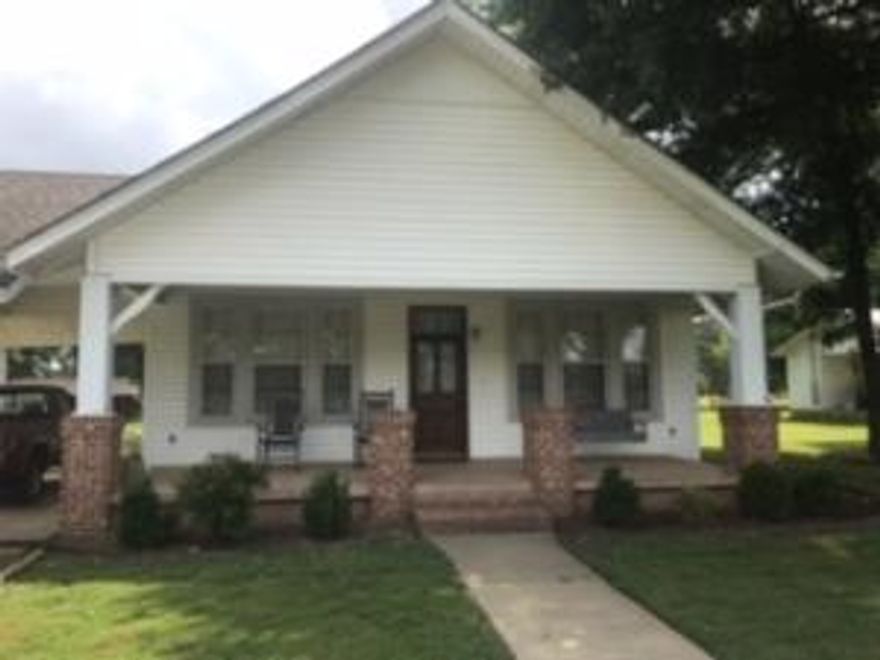 Charming home on 2.06 acres with outbuilding and your very own muscadine vines in the backyard. The backyard is the perfect place to relax after a long days work. The patio area offers an excellent area for all your family gatherings. Or you may just want to sit on your covered front porch and enjoy the view of Magazine Mountain. The home offers 3 bedrooms and 2 full bathrooms, nice size kitchen and dining room, and living room comes complete with wood burning insert.