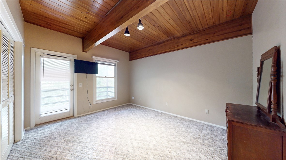 Drake Courts - Residential