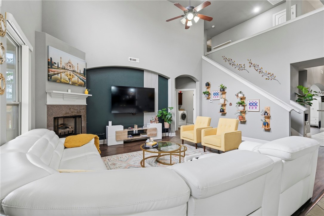 Crescent Lake - Residential