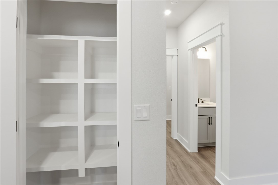 Legendary - Residential