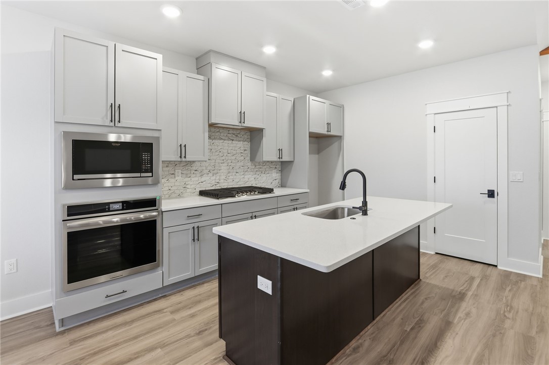 Legendary - Residential