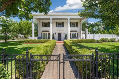 Photo of 356 N Washington Avenue, Fayetteville, AR 72701 (MLS # 1352559)