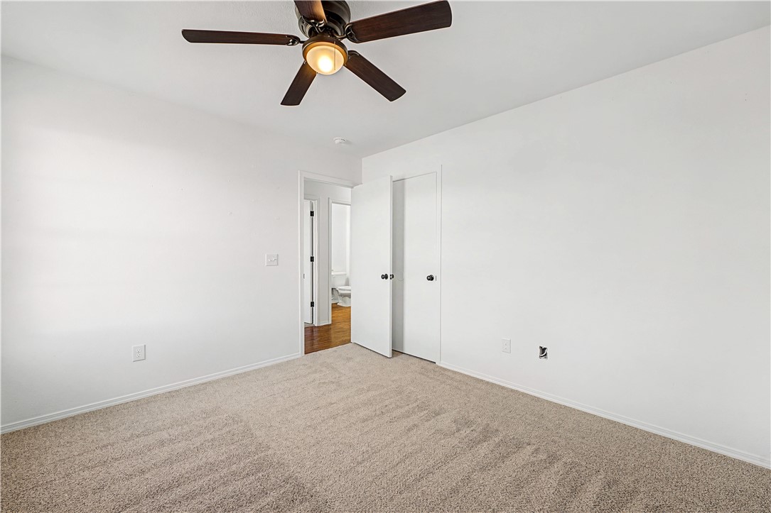 CARRIAGE SQUARE COURT HPR-BENTONVILLE - Residential