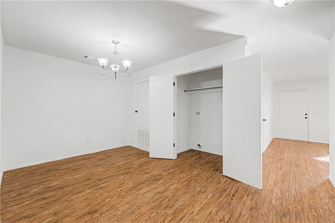 CARRIAGE SQUARE COURT HPR-BENTONVILLE - Residential