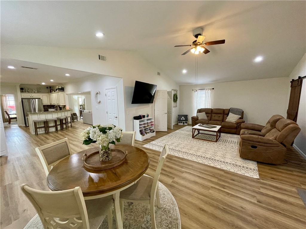 COVE LANDING PHASE IV - Residential