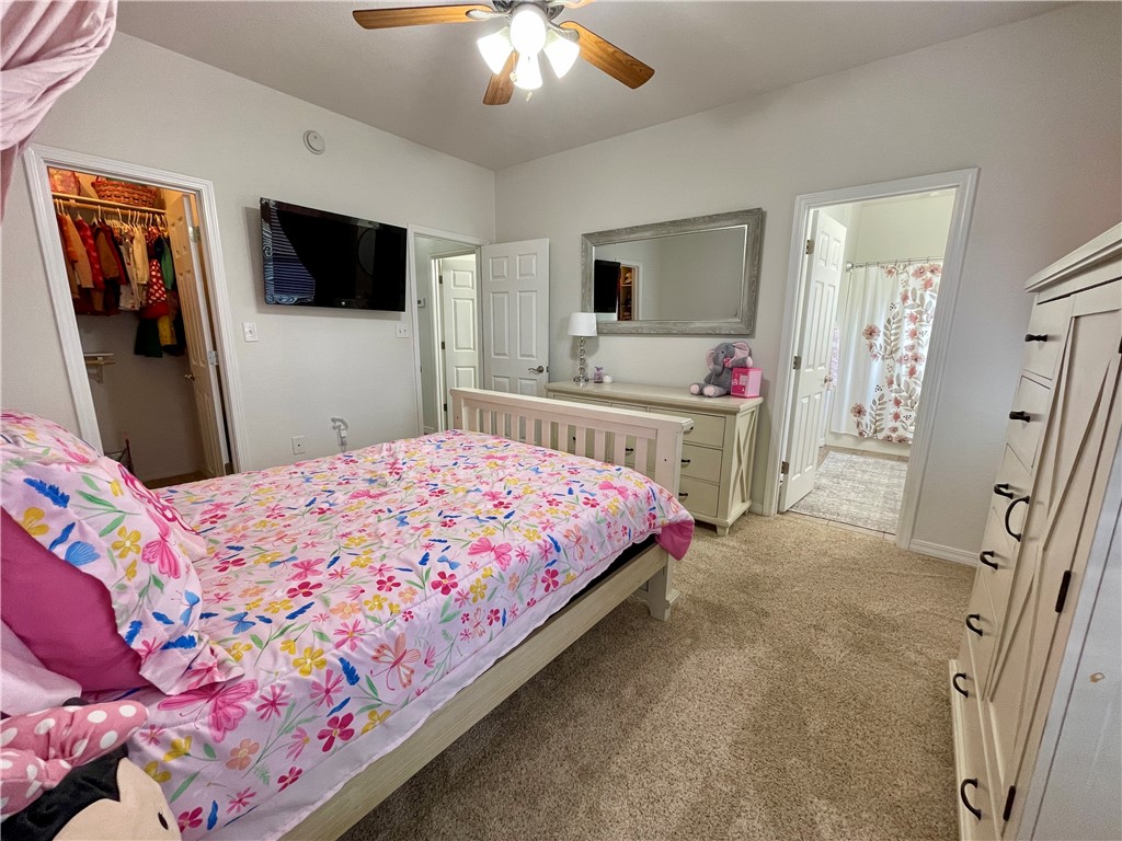 COVE LANDING PHASE IV - Residential