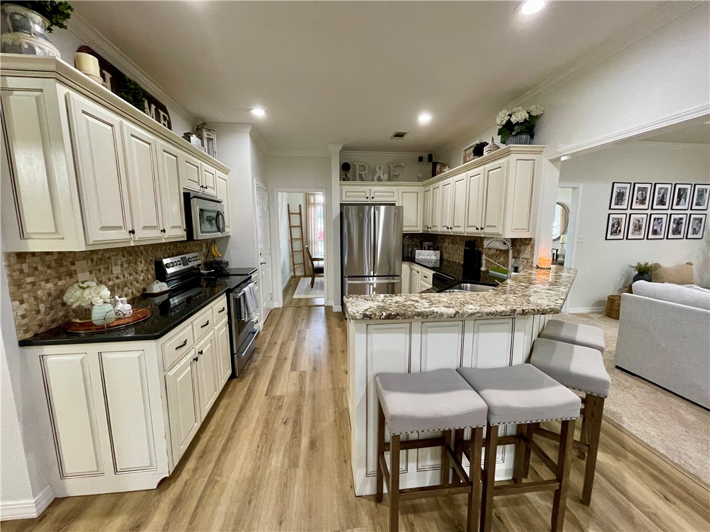 COVE LANDING PHASE IV - Residential